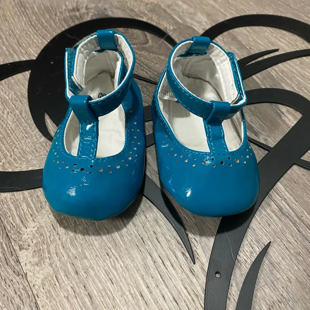 Gymboree Baby Girl Teal Patent Dress Shoes T-Strap Crawler Size 2 Velcro